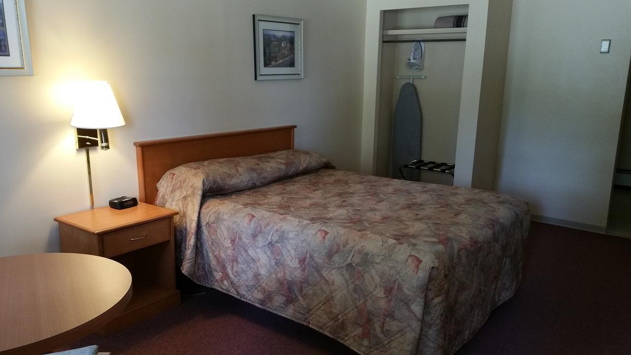 Yellowhead Motel Valemount Kültér fotó